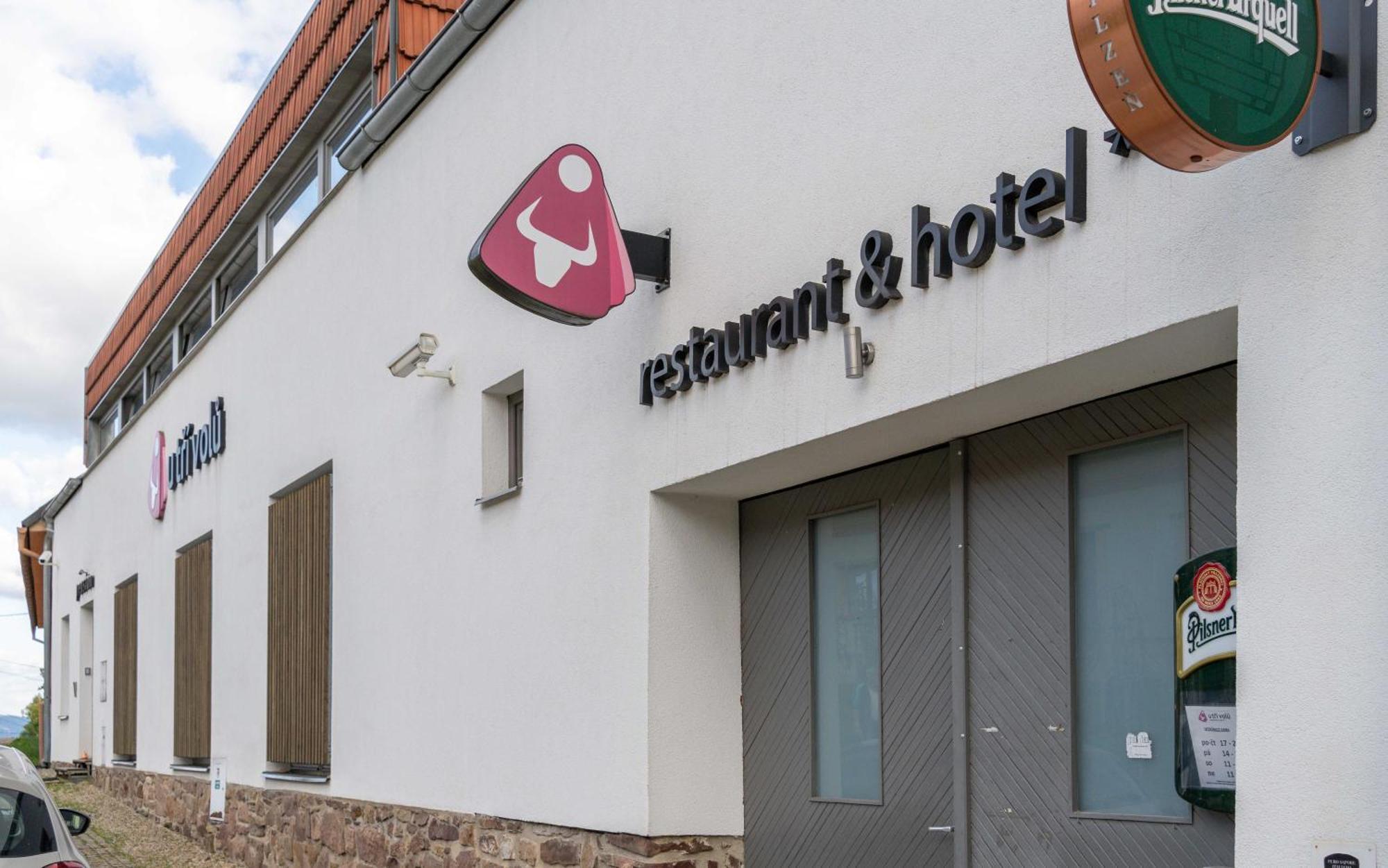 Porcuv Mlyn Hotel Bykovice Exterior photo